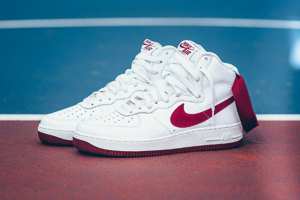 Nike Air Force 1 Hi Retro QS Summit White Team Red (1)