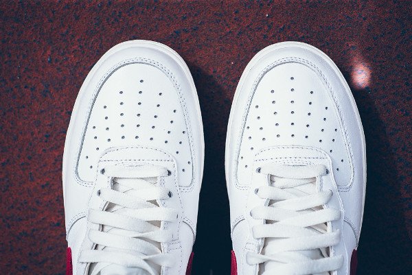 Nike Air Force 1 Hi Retro QS Summit White Team Red (2)