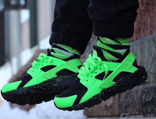 Nike Air Huarache ID Turtle Ninja - @jodirockstar