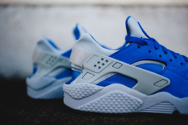 Nike Air Huarache Run PRM Varsity Royal Wolf Grey (2)