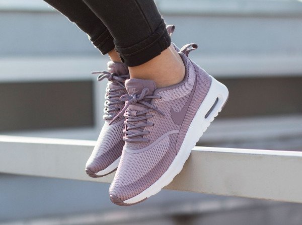 Nike Air Max Thea TXT Plum Fog pas cher (1)