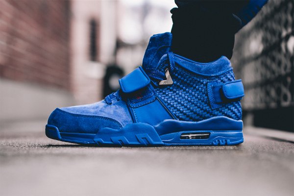 Nike Air Trainer V Cruz Rush Blue pas cher (1)