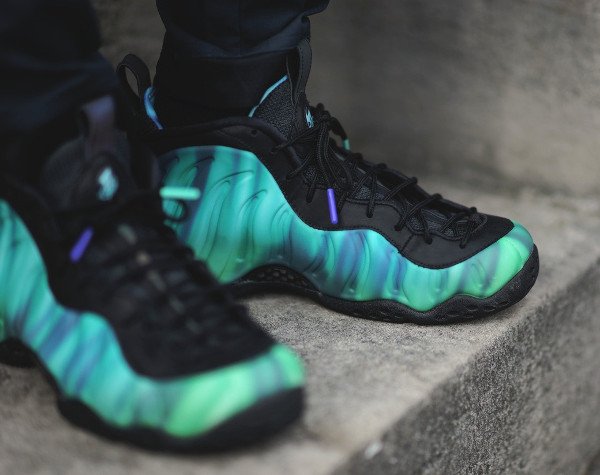 Nike Foamposite One Northern Lights pas cher (3)