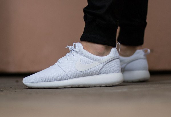 Nike Roshe One White homme (1)