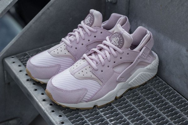 nike air huarache lila