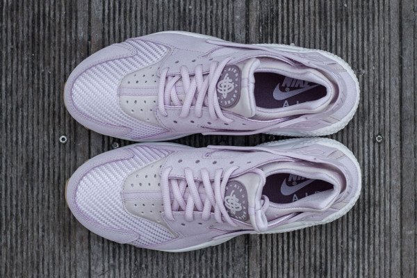 Nike Wmns Air Huarache Textile Bleached Lilac (3)