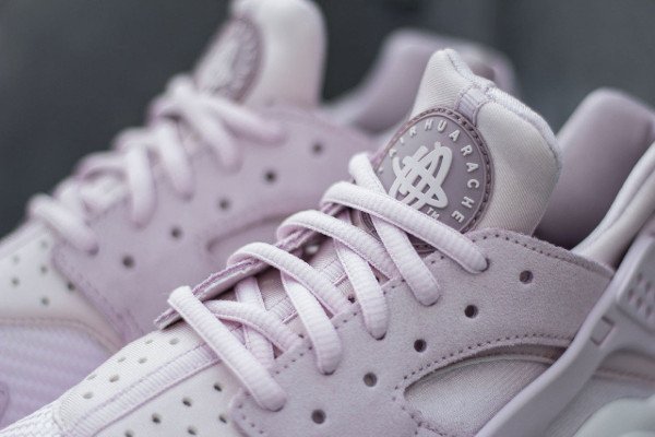 Nike Wmns Air Huarache Textile Bleached Lilac (6)