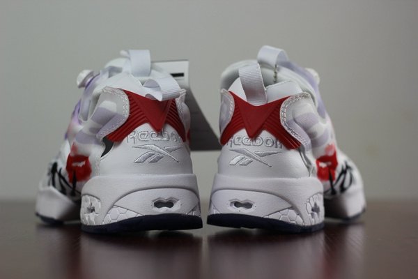 Reebok Insta Pump Fury T Celebrate Valentine Day s (3-1)