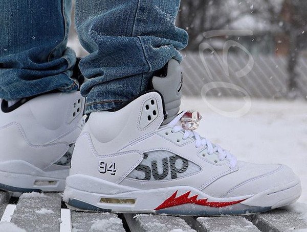 Supreme x Air Jordan 5 White - @leorkdsm (1)