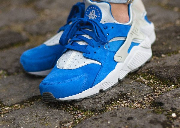 acheter Nike Air Huarache PRM Suede Varsity Royal pas cher (3)