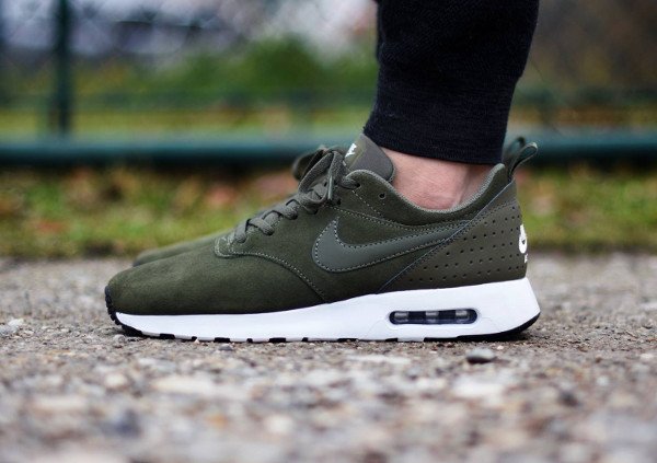 acheter Nike Air Max Tavas Leather Medium Olive pas cher (2)