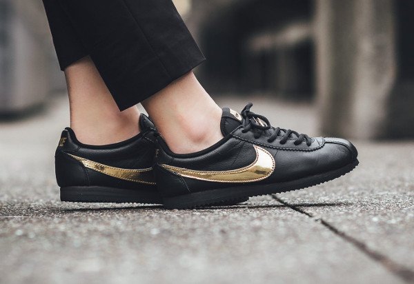 acheter Nike Cortez QS Black Gold Swoosh pas cher (3)