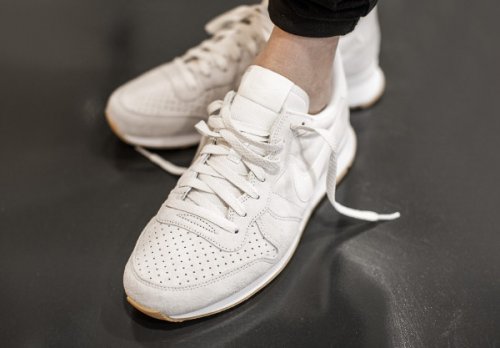 nike internationalist phantom white