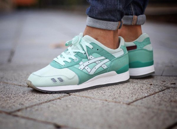 10-Highs and Lows x Asics Gel Lyte 3 Silverscreen (@aitormint)