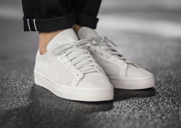 Adidas Court Vantage White Dust Pearl pas cher (1)