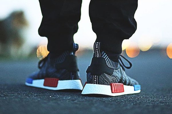 Adidas NMD Runner Friends Family - @sneakercolony (1)