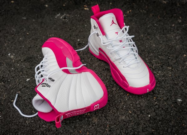 Air Jordan 12 Retro Vivid Pink (3)