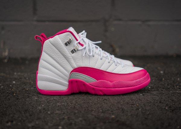 Air Jordan 12 Retro Vivid Pink (4)