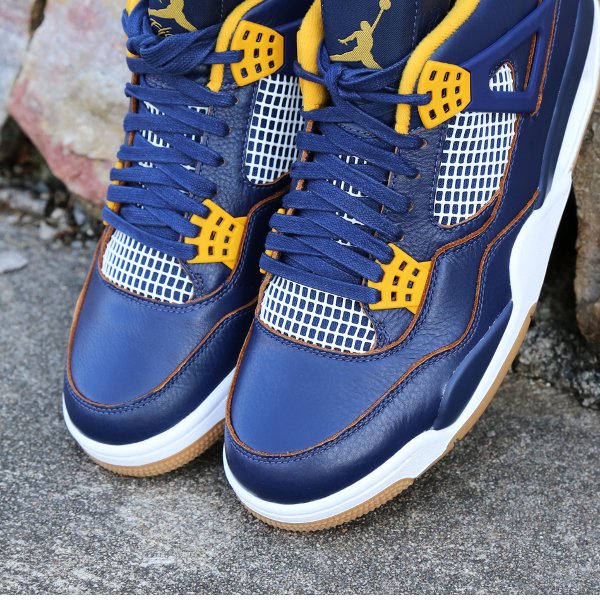 Air Jordan 4 Midnight Navy Varsity Maize White Metallic Gold Star (14)