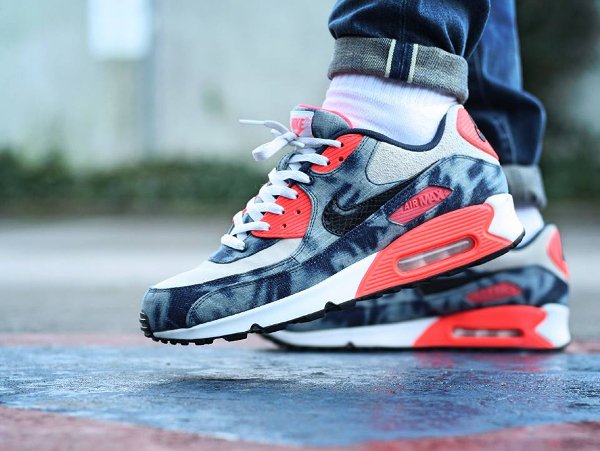 Atmos x Nike Air Max 90 Bleached Denim - @tupscnvlt