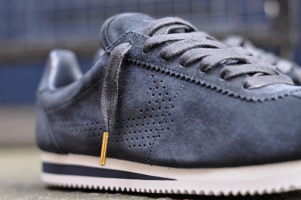 Chaussure Nike Cortez Lux Premium Dark Obsidian homme (3)