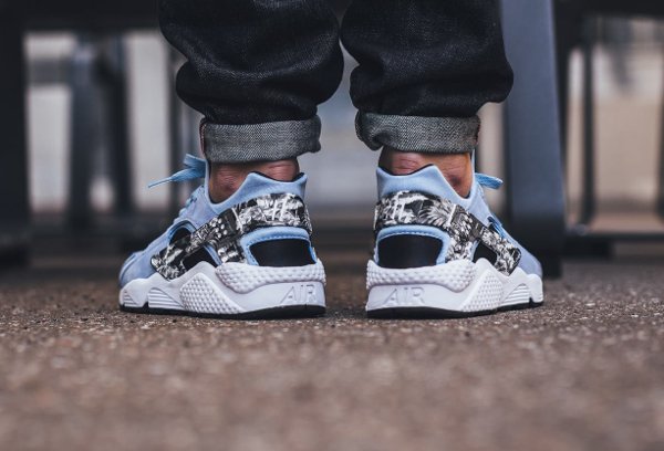 Nike Air Huarache PRM Print Tropical Aluminum pas cher (1)