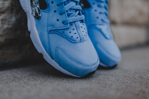 Nike Air Huarache Premium Aluminum Dusty Grey (2)