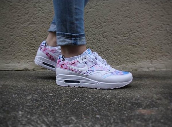 Nike Air Max 1 PRM Cherry Blossom White University Blue - @pkn__