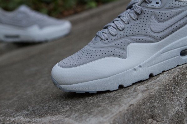 Nike Air Max 1 Ultra Moire Wolf Grey Pure Platinum (2)