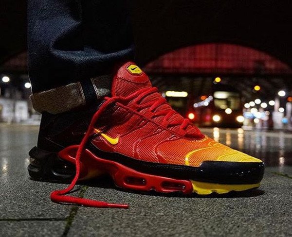 Nike Air Max Plus TN Laser Crimson - @sashhates