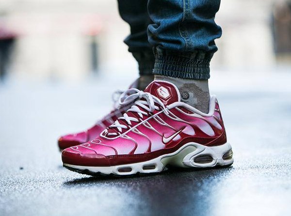 Nike Air Max Plus Valentine's Day (2005) - @instabaks