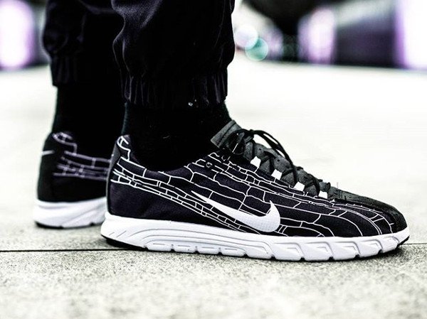 Nike Mayfly Black - @needlehorse (1)