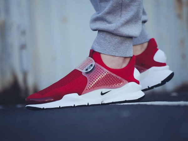 Nike Sock Dart Gym Red pas cher