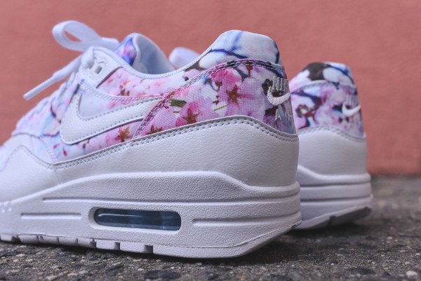 Nike Wmns Air Max 1 Print Floral Cherry Blossom Sakura (5)