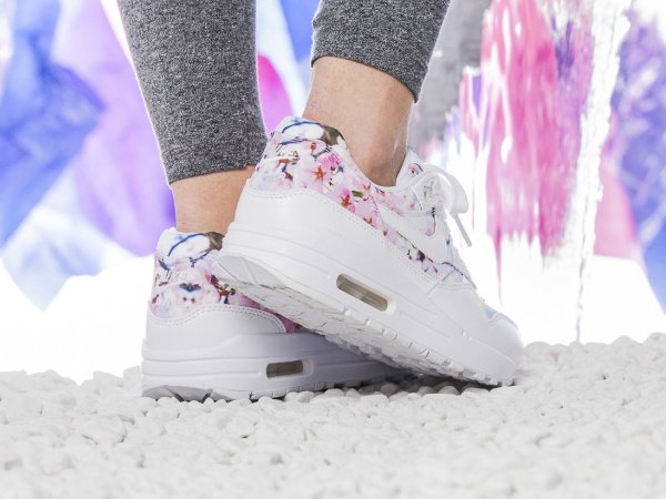 Nike Wmns Air Max 1 Print Floral Cherry Blossom Sakura pas cher (2)