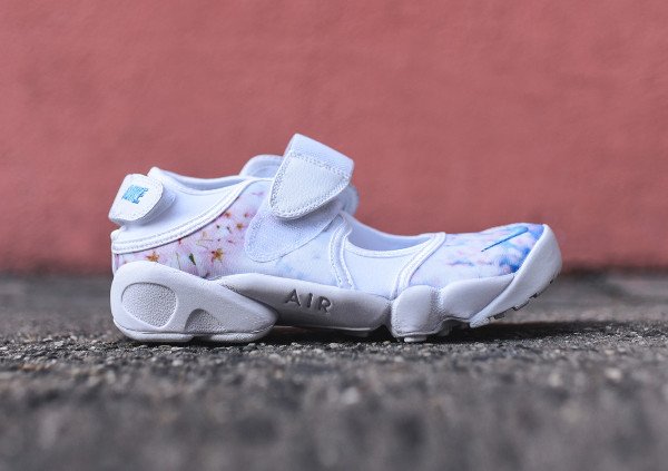 Nike Wmns Air Rift Print Floral Cherry Blossom Sakura (2)