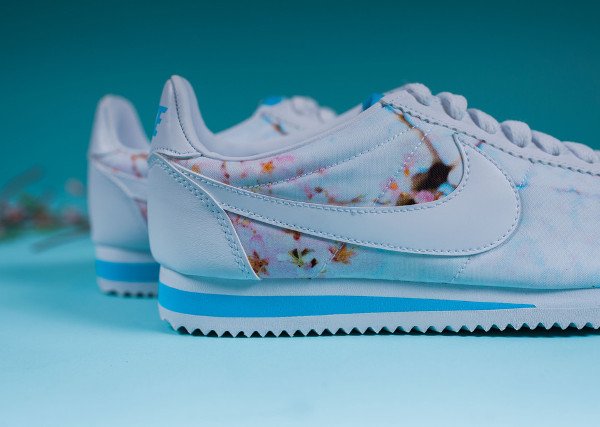 Nike Wmns Cortez Classic Print Floral Cherry Blossom Sakura (1)