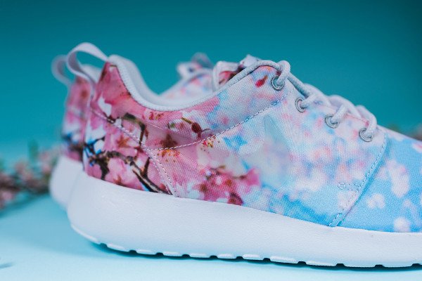 Nike Wmns Roshe One BLS Print Floral Cherry Blossom Sakura (1)
