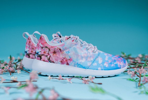 Nike Wmns Roshe One BLS Print Floral Cherry Blossom Sakura (6)