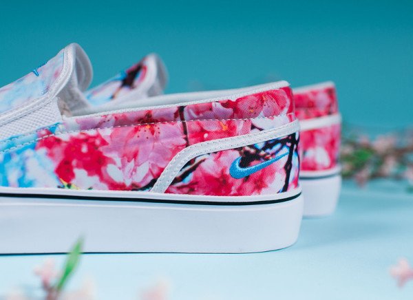 Nike Wmns Toki Slip On Print Floral Cherry Blossom Sakura (6)