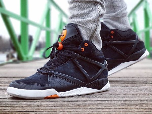 Reebok Pump Omni Lite HLS _ @theo_re