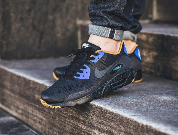 acheter Nike Air Max 90 Ultra Essential ACG pas cher (1)