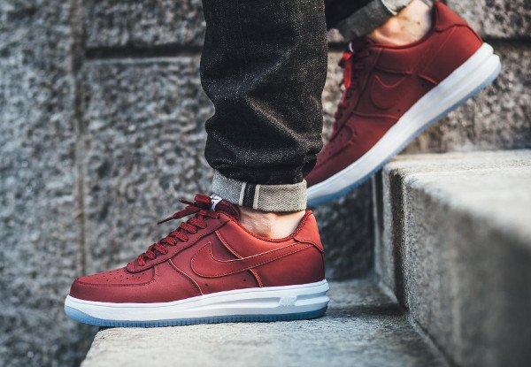 acheter Nike Lunar Force 1 '14 Low Suede Team Red Ice pas cher (2)