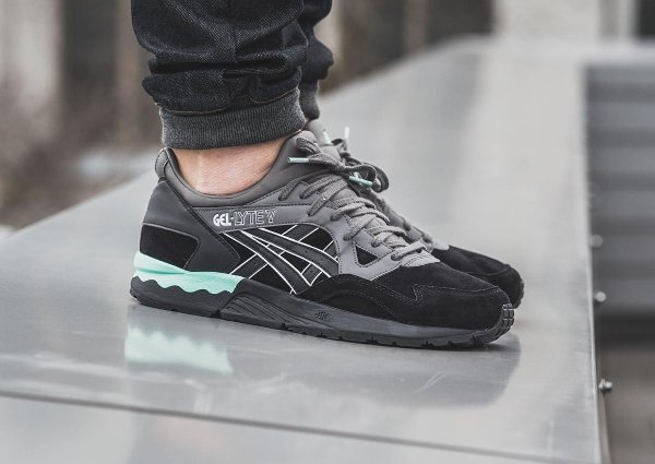 basket Asics Gel Lyte V Suede Casual Lux Black Turquoise pas cher (2)