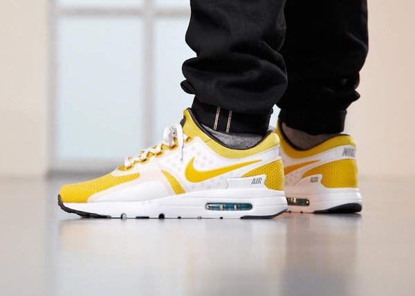 basket Nike Air Max Zero OG QS Vivid Sulfur Air Max Day 2016 pas cher (2)