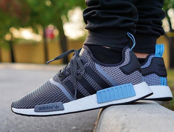 chaussure Adidas Originals NMD_R1 Knit Tonal Core Black Clear Blue (1)