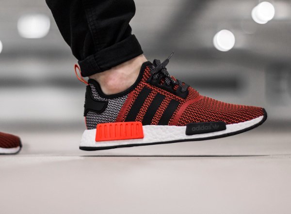 chaussure Adidas Originals NMD_R1 Knit Tonal Core Black Lush Red (6)