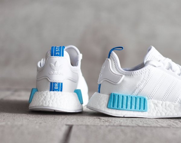 chaussure Adidas Originals NMD_R1 W Blue Glow femme (5)