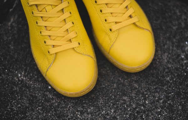 chaussure Adidas Stan Smith Adicolor jaune homme et femme (3)
