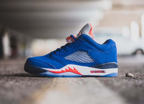 chaussure Air Jordan 5 Retro Low Knicks ou Cavs (1)